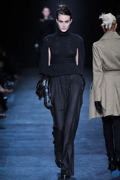 Look 11